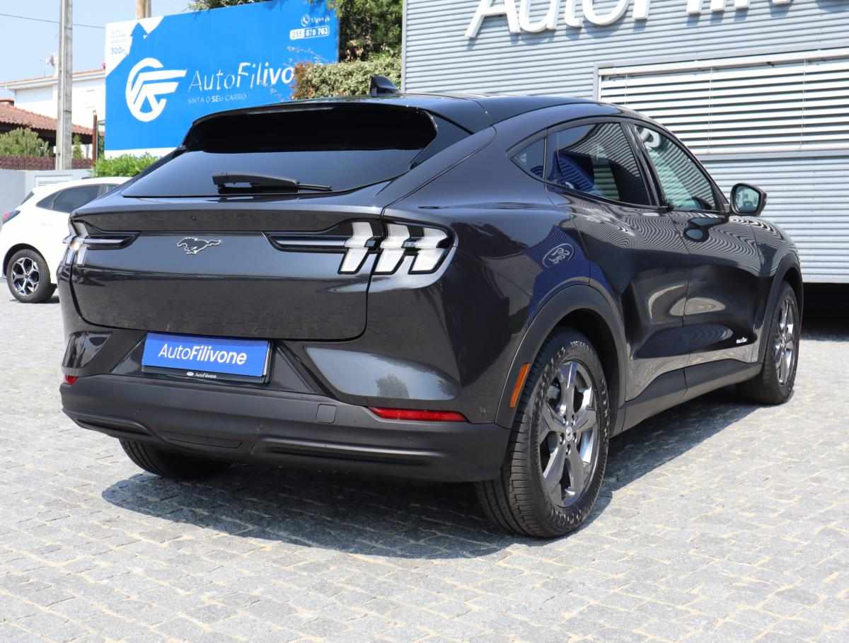 ford-mustang-mach-e-standard-range-2022-eletrico