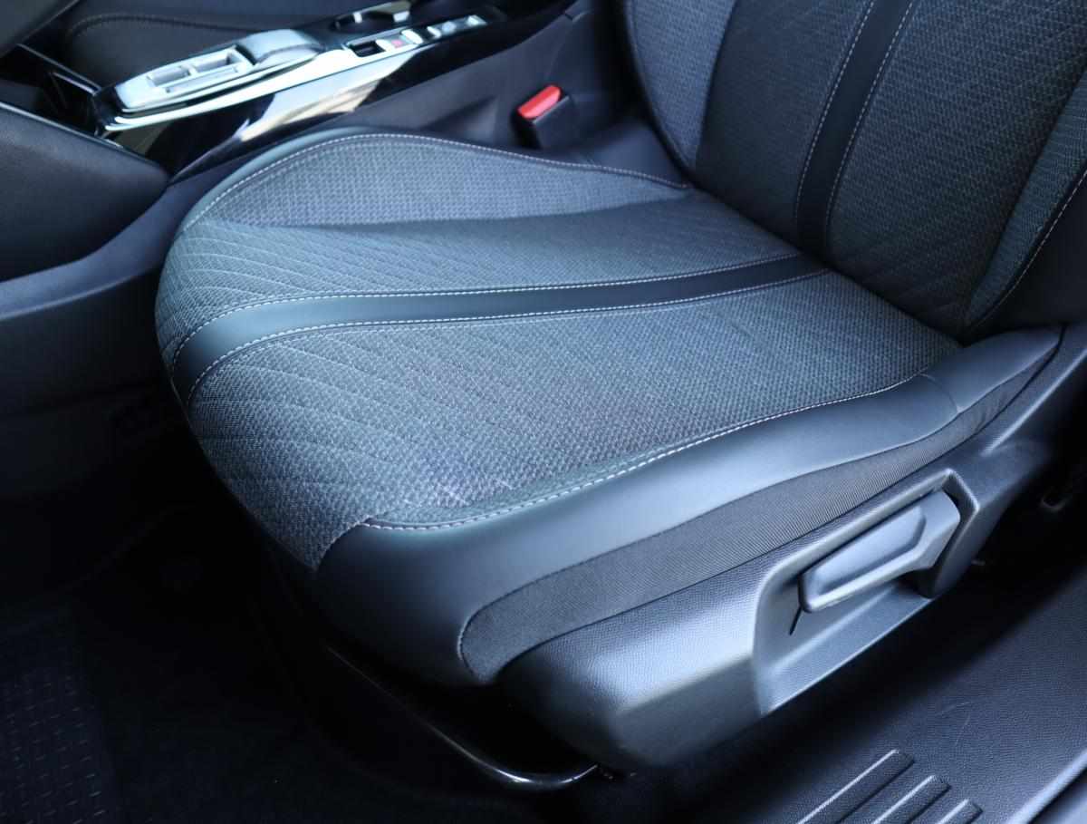 peugeot-2008-1-2-puretech-2025-gasolina-1199cc