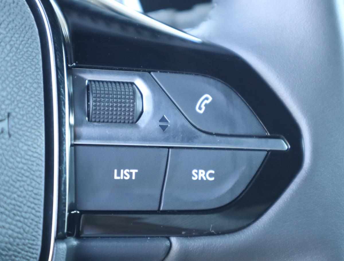 peugeot-2008-1-2-puretech-2025-gasolina-1199cc