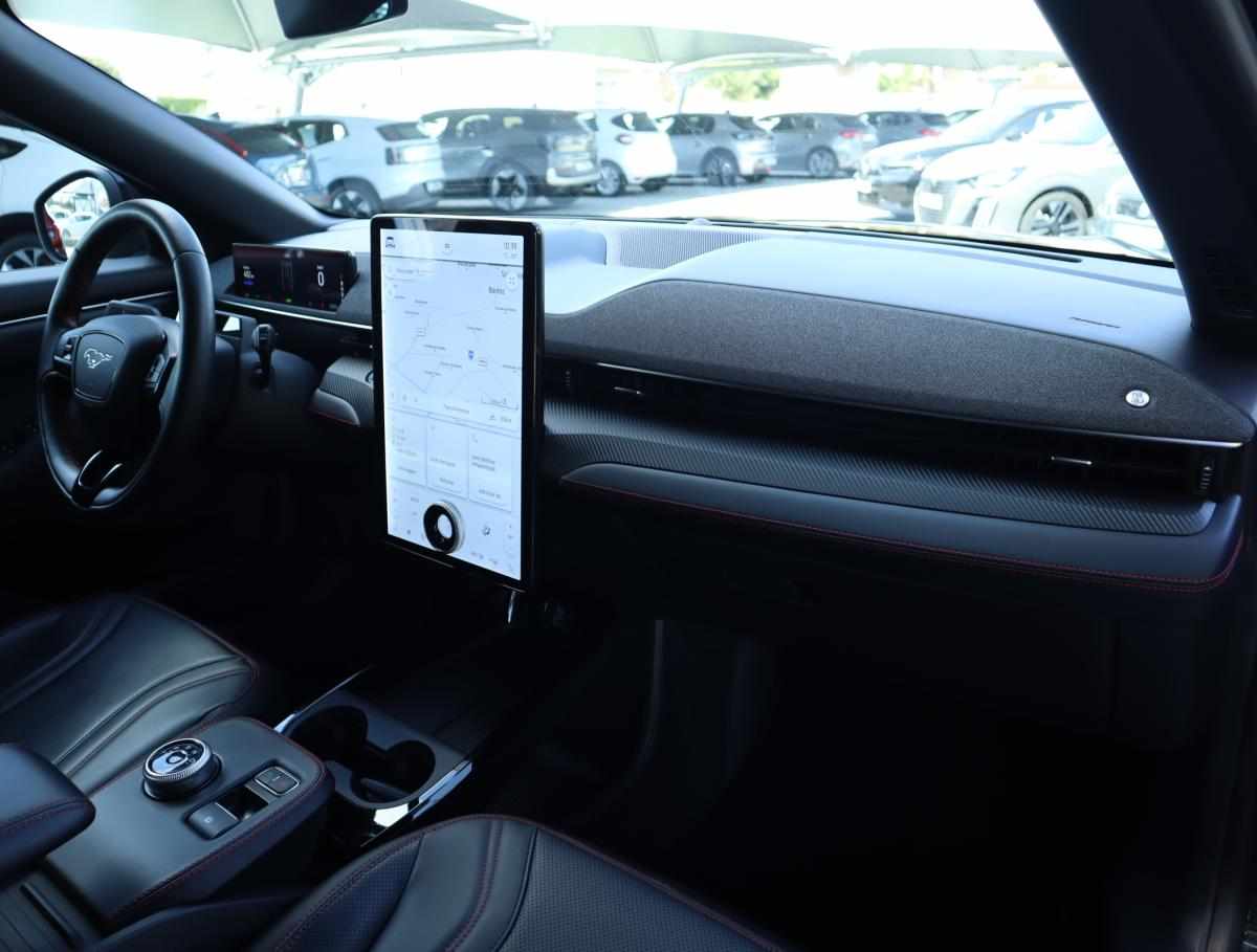 ford-mustang-mach-e-standard-range-awd-2022-eletrico