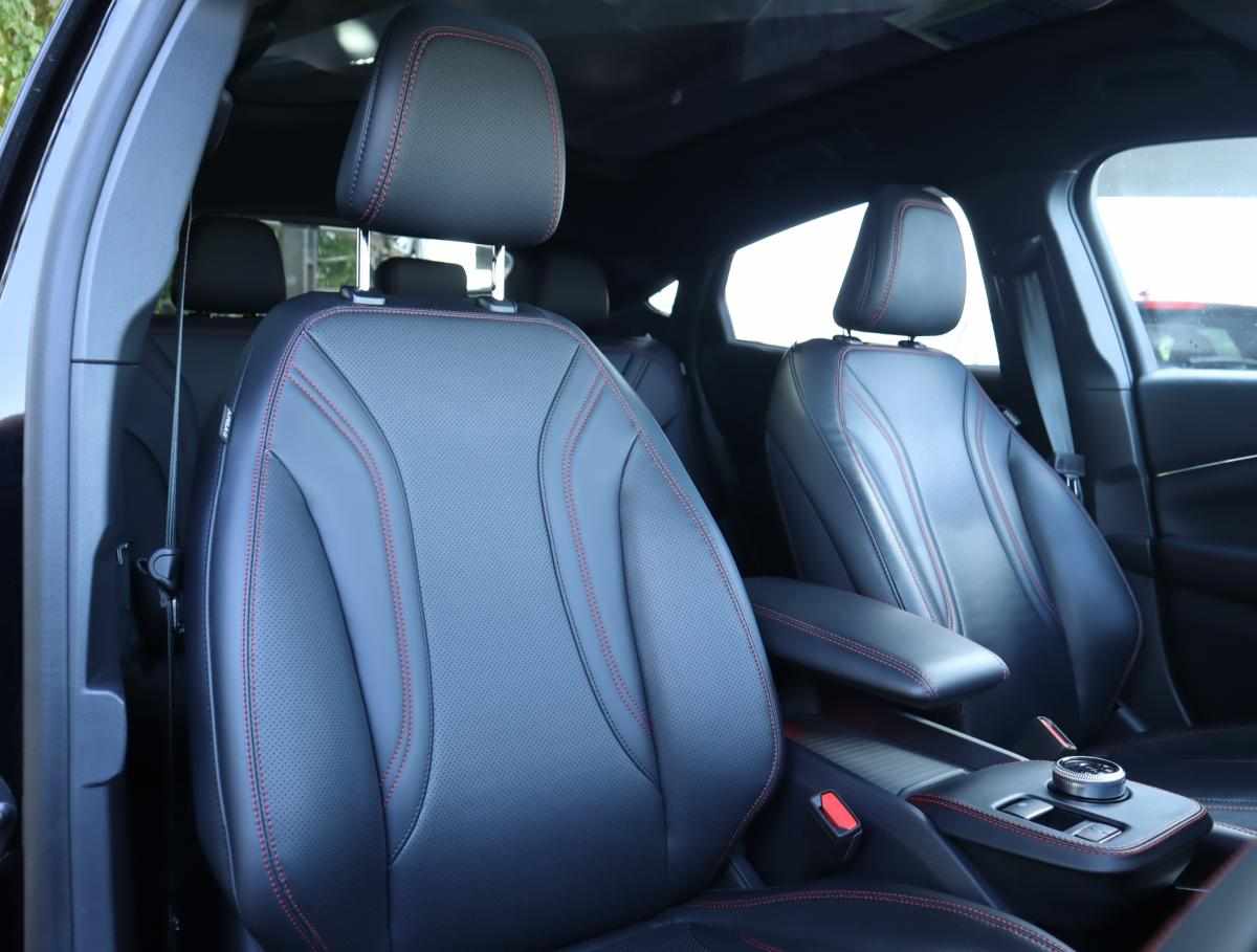 ford-mustang-mach-e-standard-range-awd-2022-eletrico
