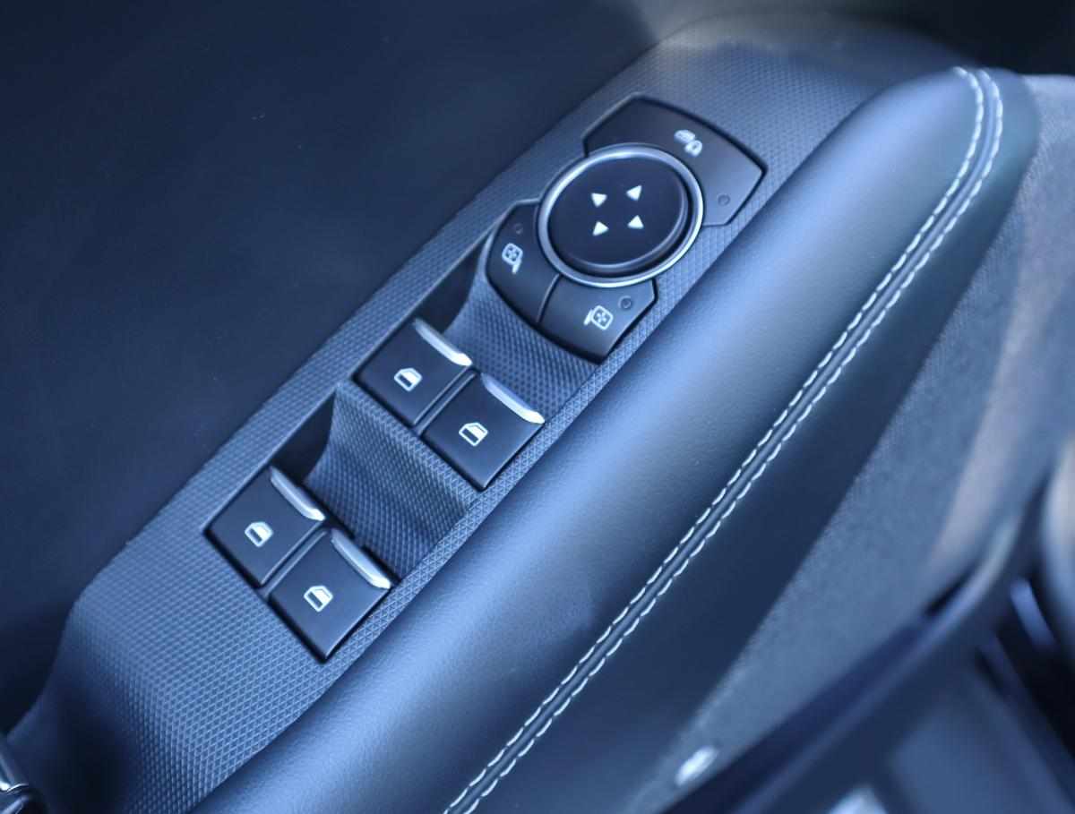 ford-mustang-mach-e-standard-range-2022-eletrico