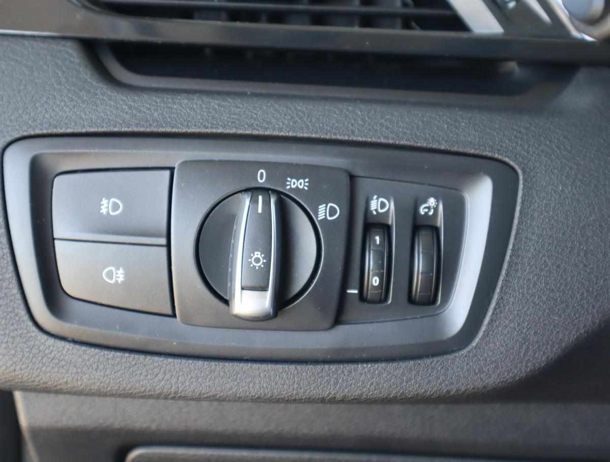 bmw-x1-sdrive16d-2018-diesel-1496cc