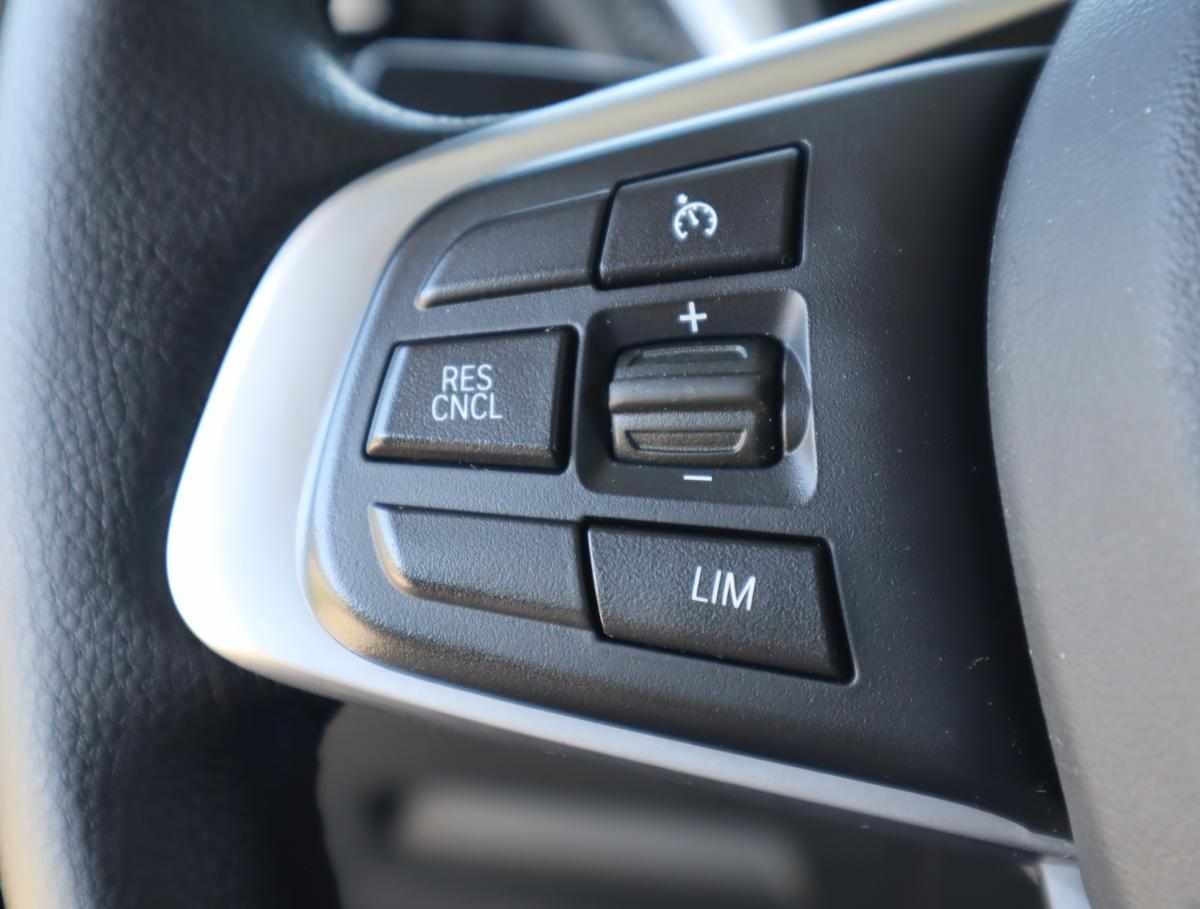 bmw-x1-sdrive16d-2018-diesel-1496cc