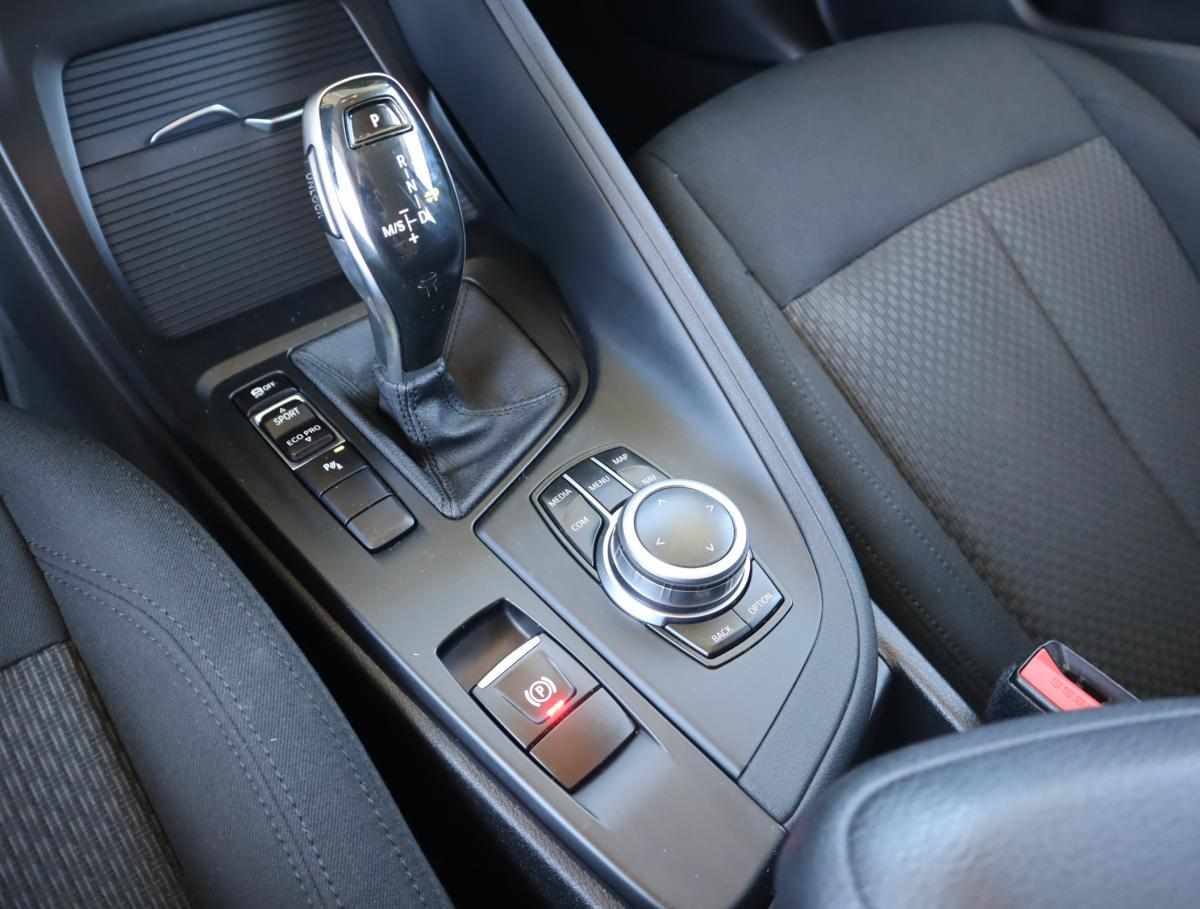bmw-x1-sdrive16d-2018-diesel-1496cc