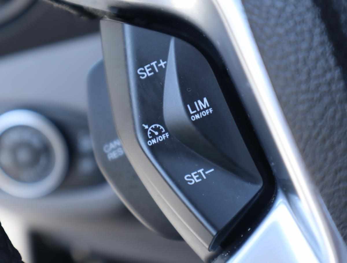 ford-transit-connect-1-5-100cv-2023-diesel-1499cc