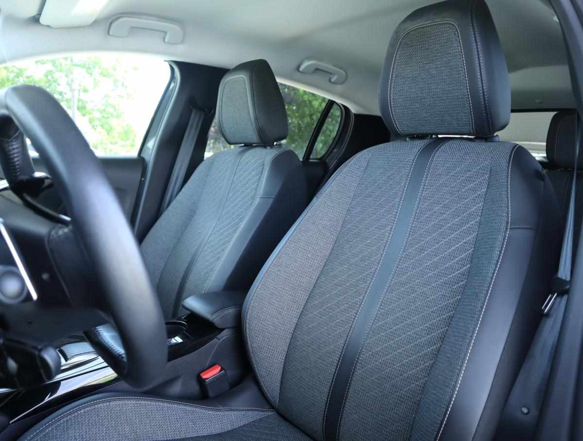 peugeot-208-1-2-puretech-2024-gasolina-1199cc
