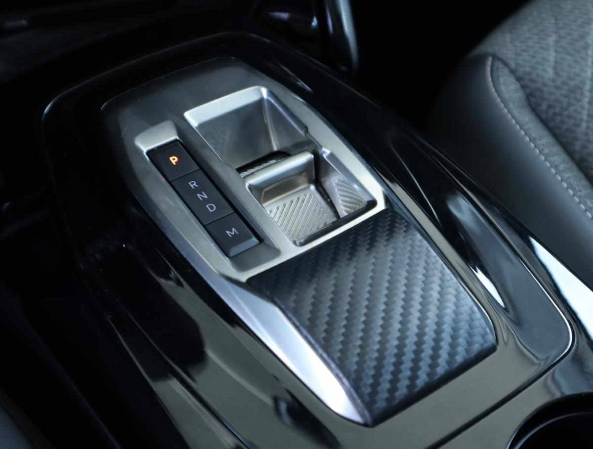 peugeot-208-1-2-puretech-2024-gasolina-1199cc