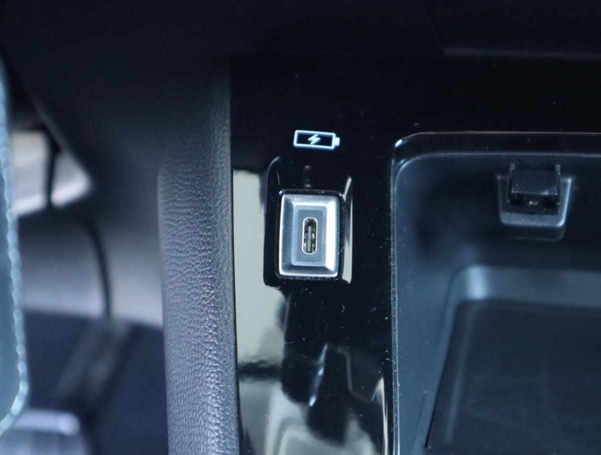 peugeot-208-1-2-puretech-2024-gasolina-1199cc