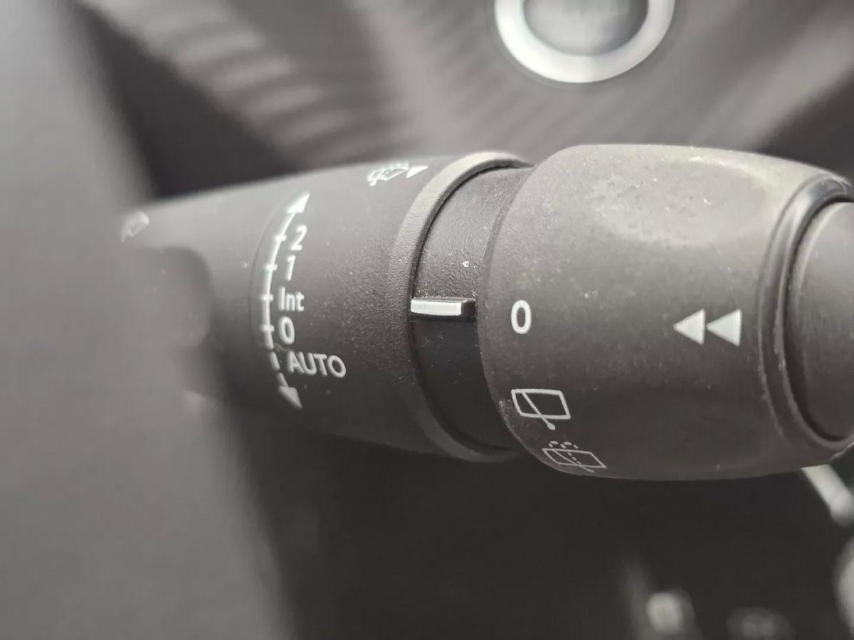 peugeot-2008-2021-gasolina-1199cc