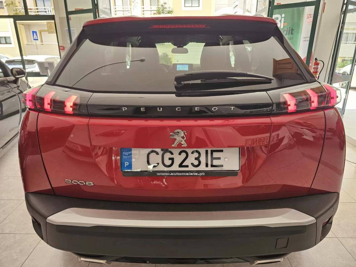 peugeot-2008-2021-gasolina-1199cc