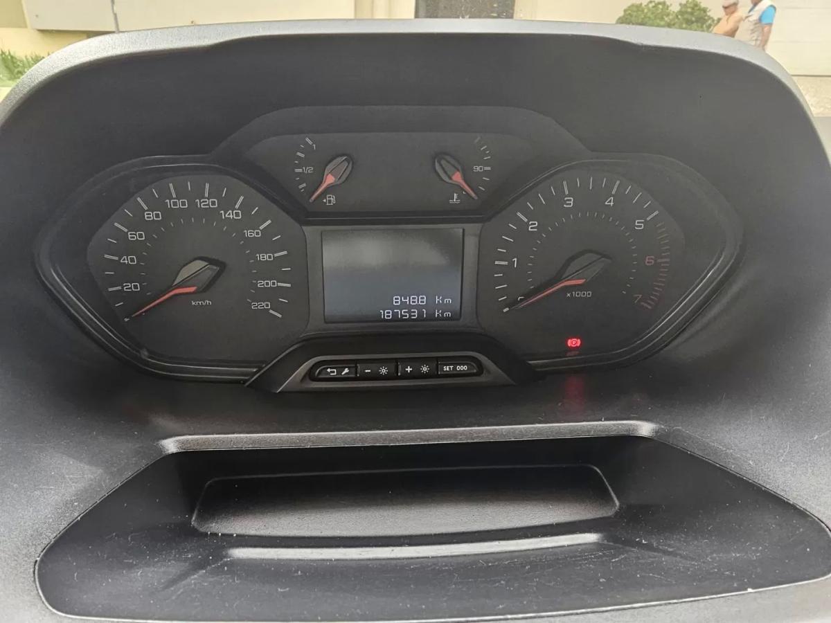 peugeot-partner-2020-diesel-1499cc
