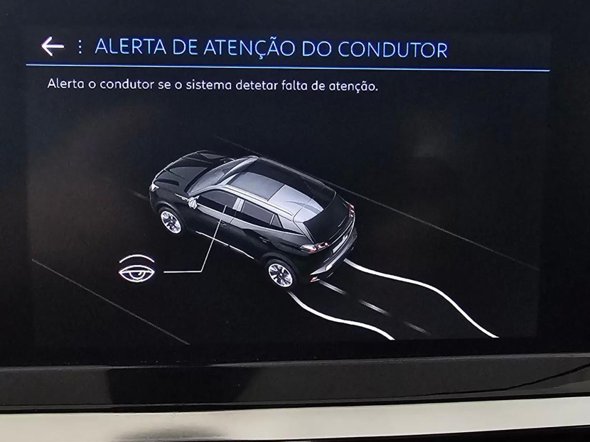 peugeot-2008-2021-diesel-1499cc