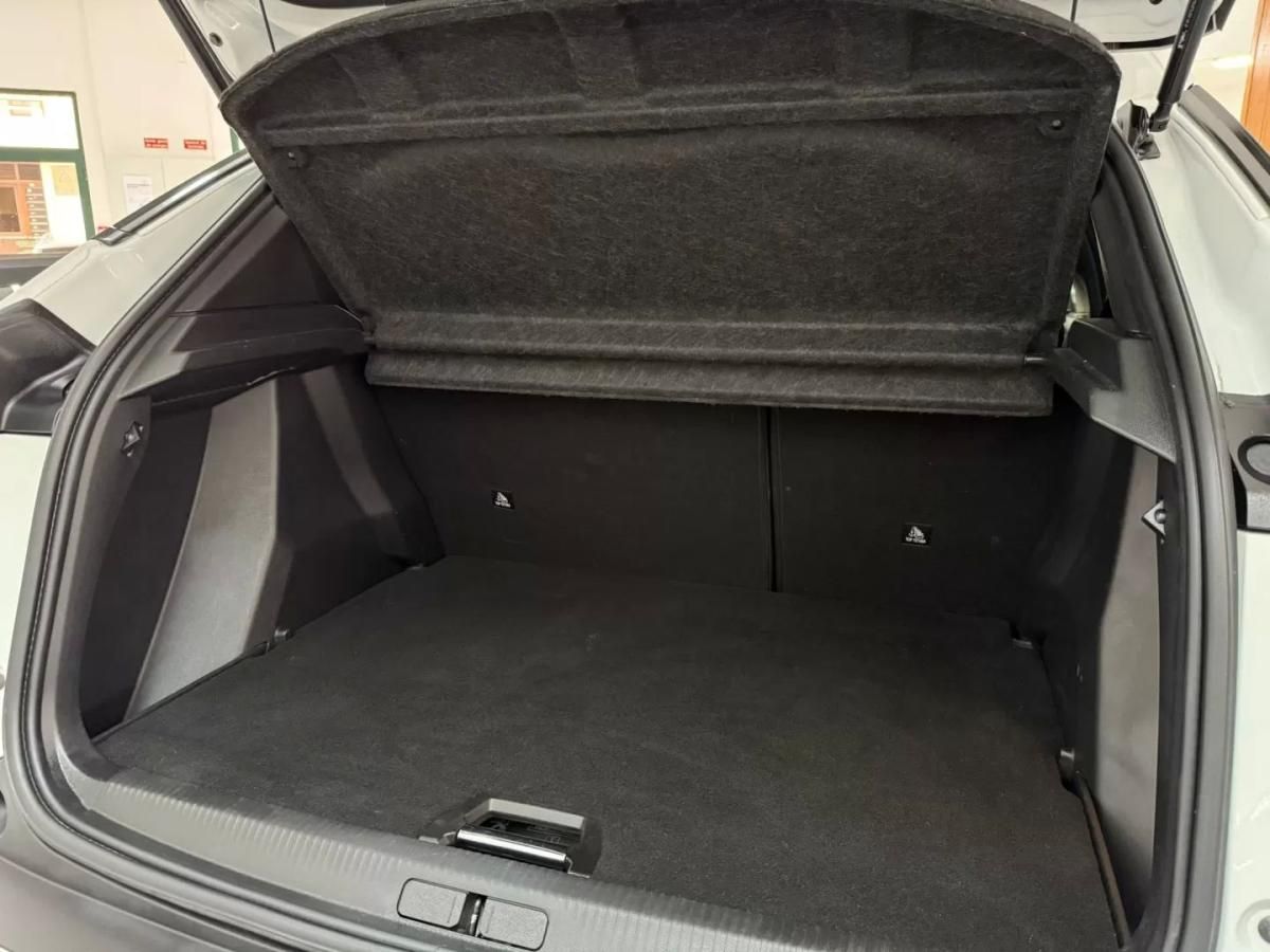 peugeot-2008-2021-diesel-1499cc