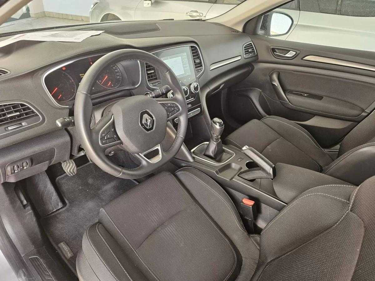 renault-megane-2022-diesel-1451cc