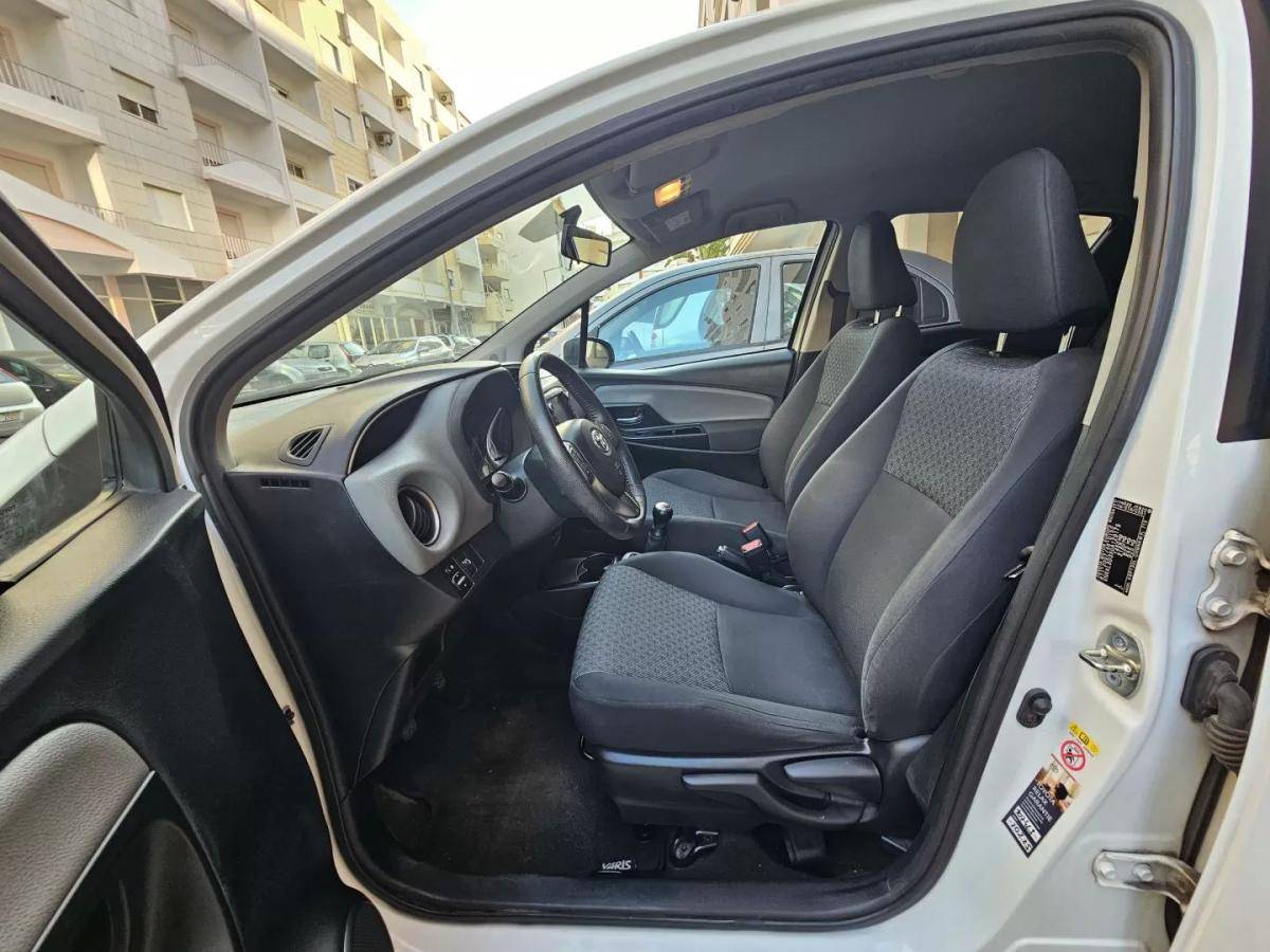 toyota-yaris-2015-gasolina-998cc