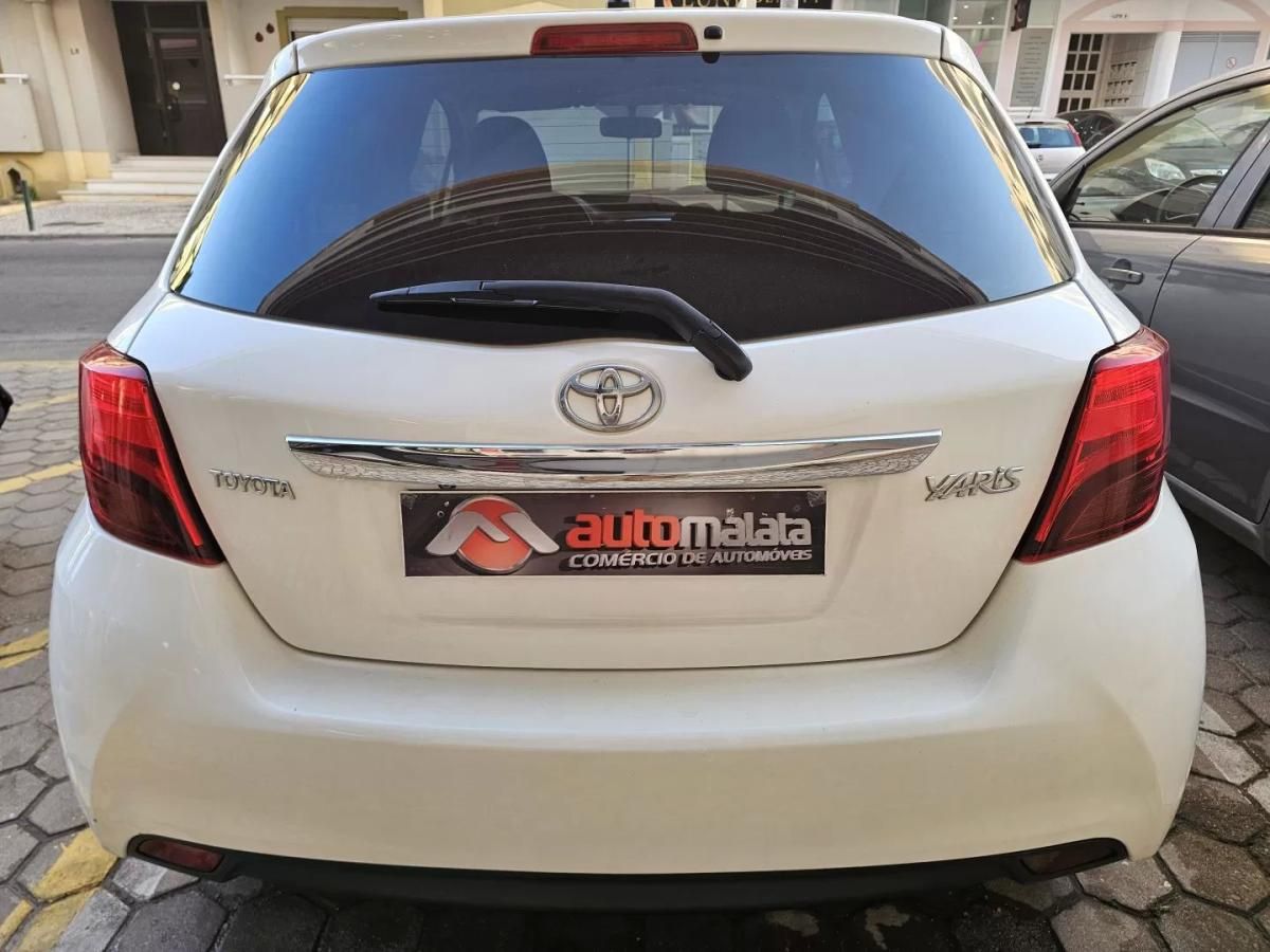 toyota-yaris-2015-gasolina-998cc