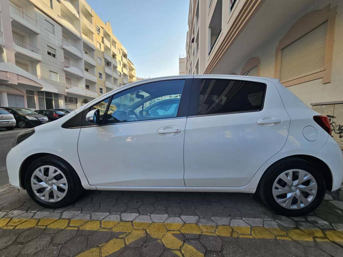 toyota-yaris-2015-gasolina-998cc