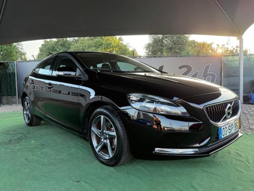 volvo-v40-2017-diesel-1969cc
