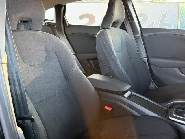 volvo-v40-2017-diesel-1969cc