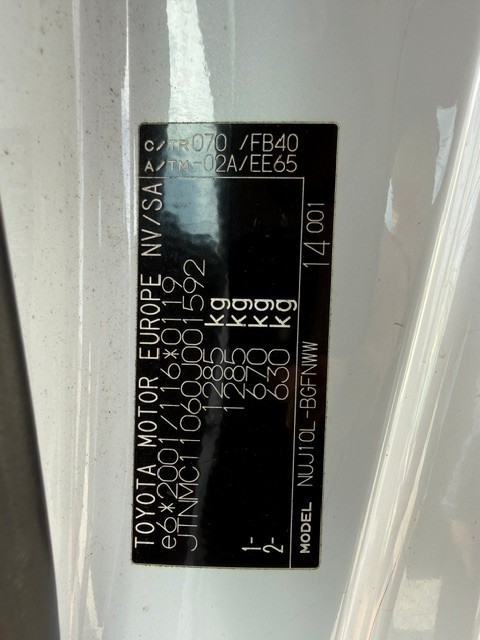 toyota-iq-2009-diesel-1364cc
