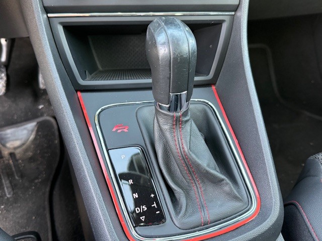 seat-leon-2015-diesel-1968cc