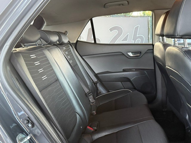 kia-stonic-2023-hibrido-998cc