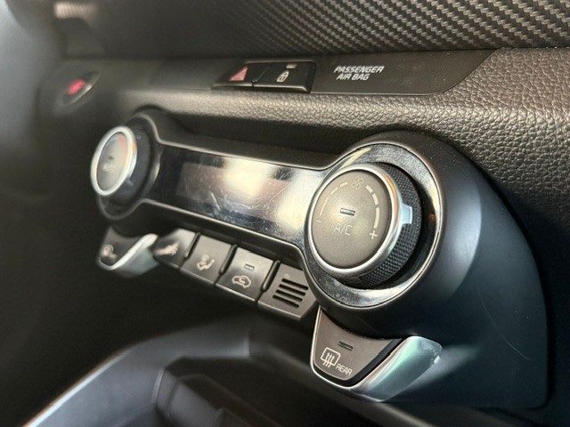 kia-stonic-2023-hibrido-998cc
