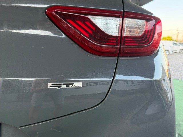 kia-stonic-2023-hibrido-998cc