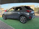 kia-stonic-2023-hibrido-998cc
