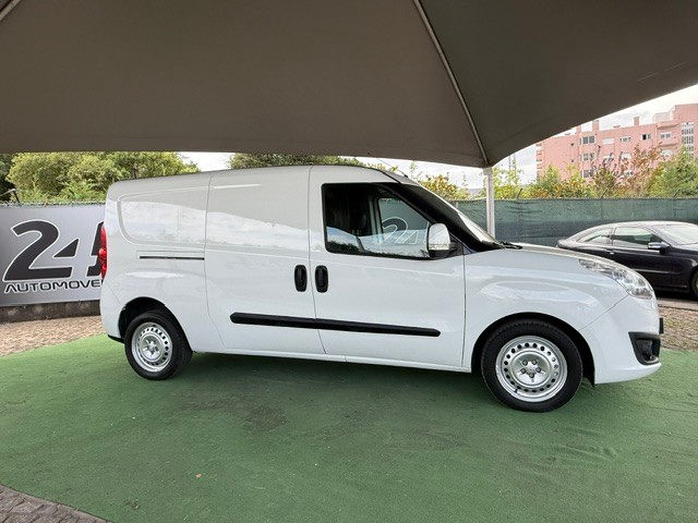 opel-combo-2018-diesel-1598cc