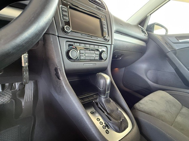 volkswagen-golf-2011-diesel-1598cc