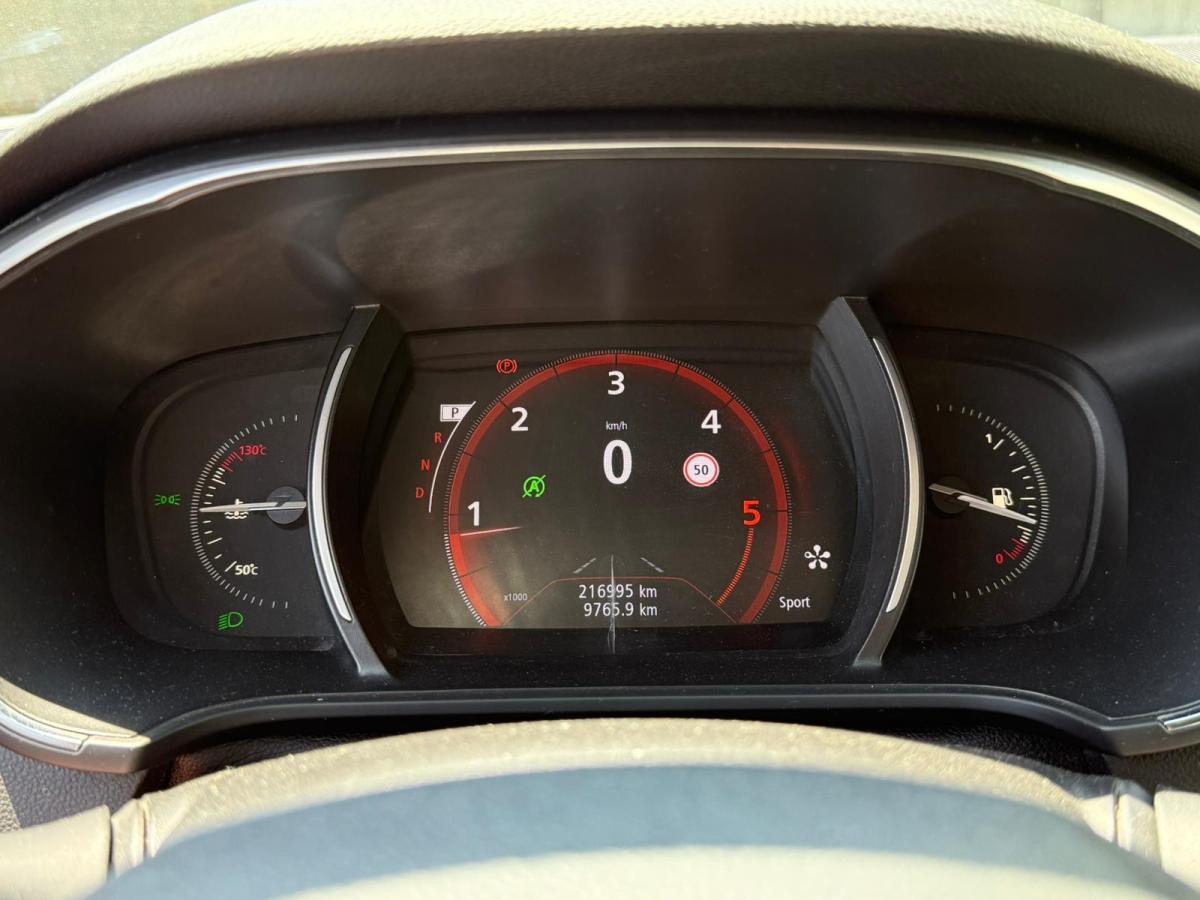 renault-megane-sport-tourer-2017-diesel-1461cc