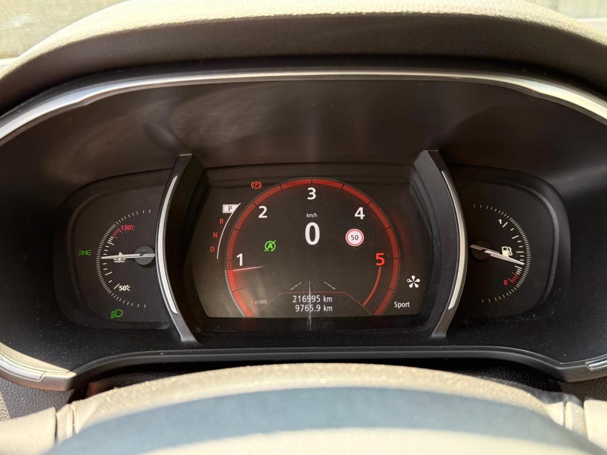 renault-megane-sport-tourer-2017-diesel-1461cc