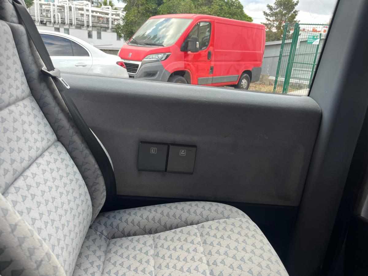 mercedes-benz-classe-v-v-200-cdi-1999-diesel-2151cc