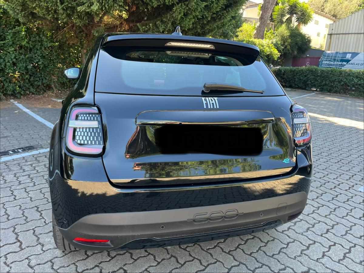 fiat-600-600e-54-kwh-2025-eletrico