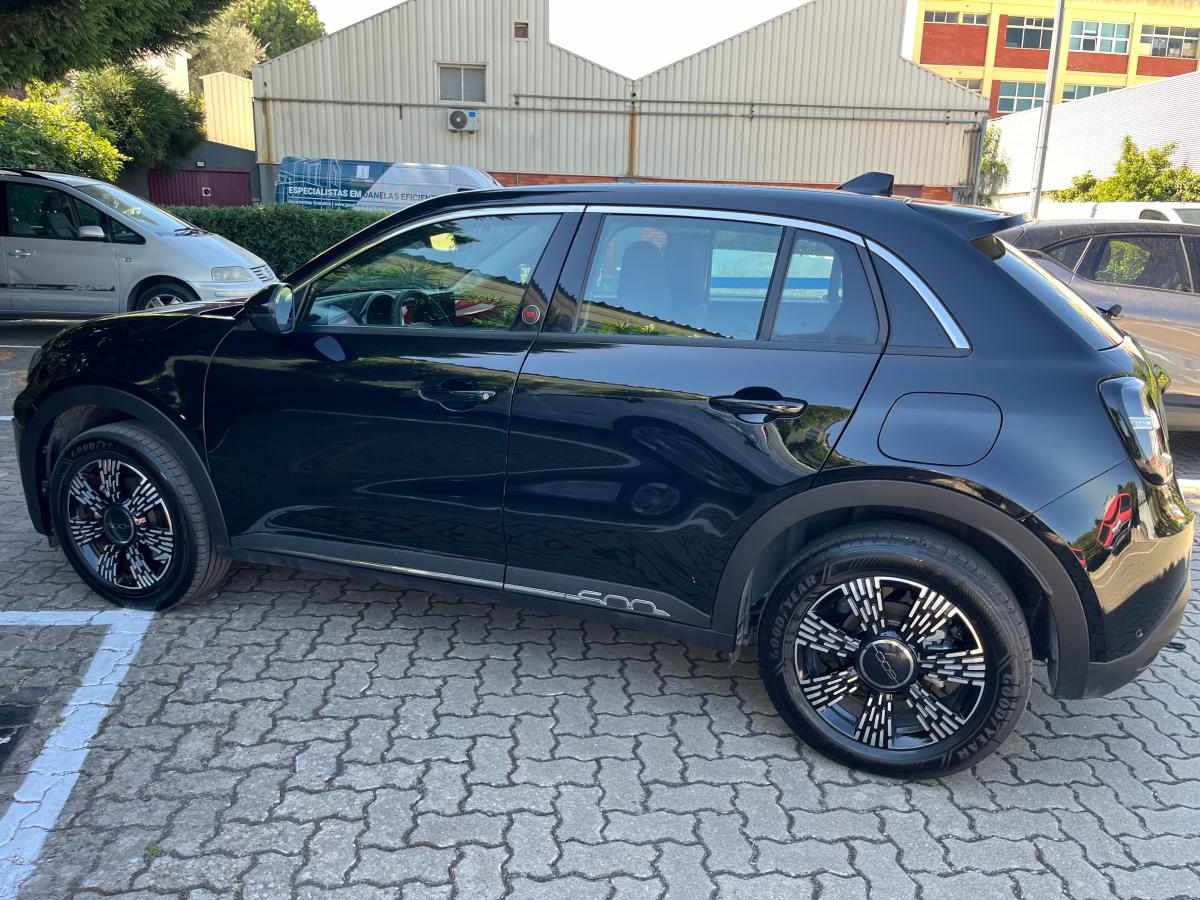 fiat-600-600e-54-kwh-2025-eletrico
