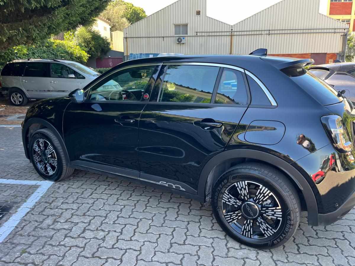 fiat-600-600e-54-kwh-2025-eletrico