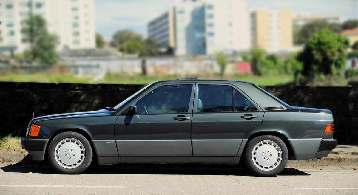 mercedes-benz-190-e-2-5-16-1989-gasolina-2498cc