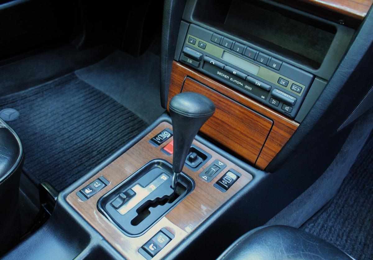 mercedes-benz-190-e-2-5-16-1989-gasolina-2498cc