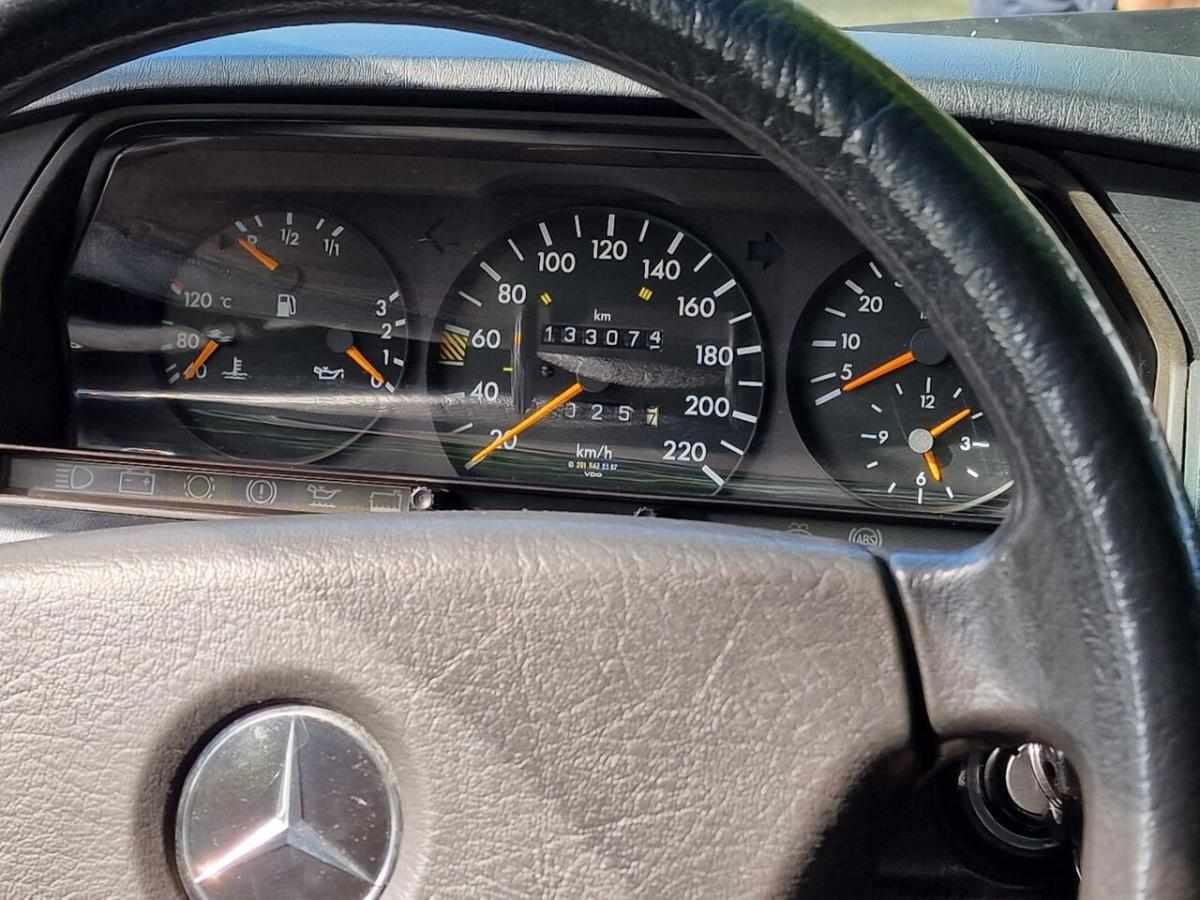 mercedes-benz-190-e-1-8-1992-gasolina-1737cc