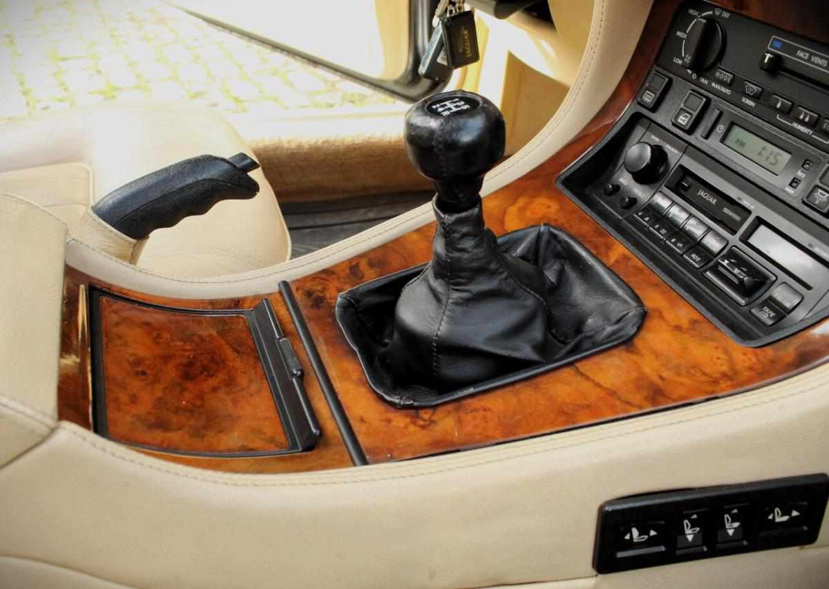 jaguar-xj-3-2-1992-gasolina-3239cc