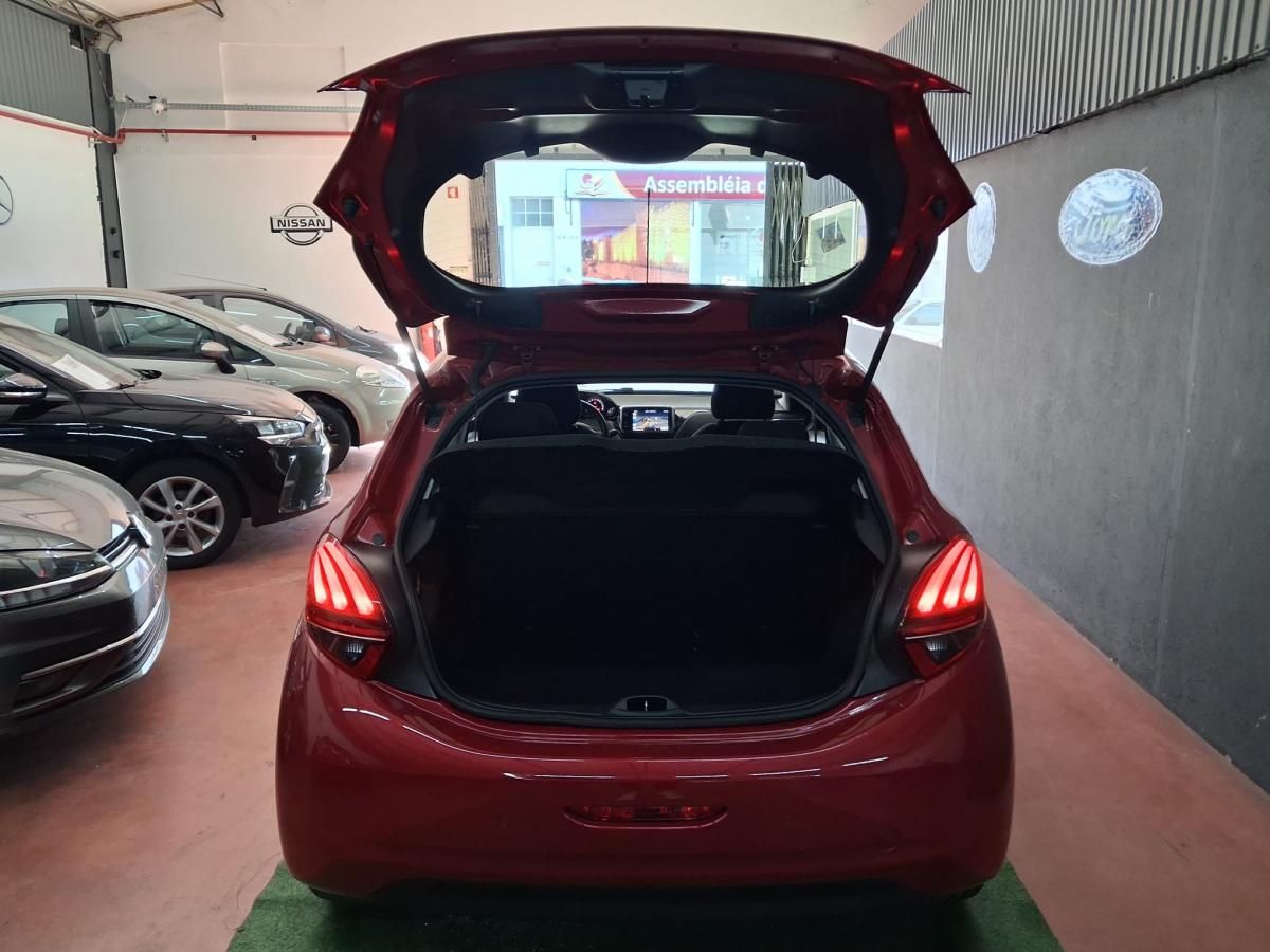 peugeot-208-2016-gasolina-1199cc