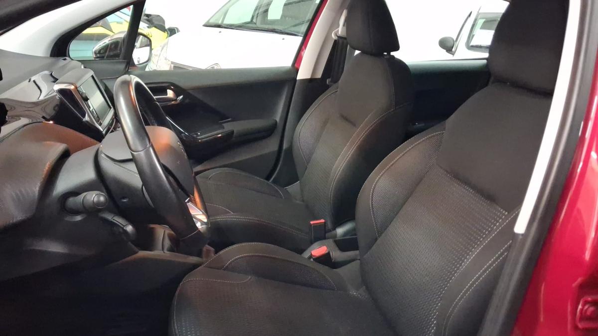 peugeot-208-2016-gasolina-1199cc
