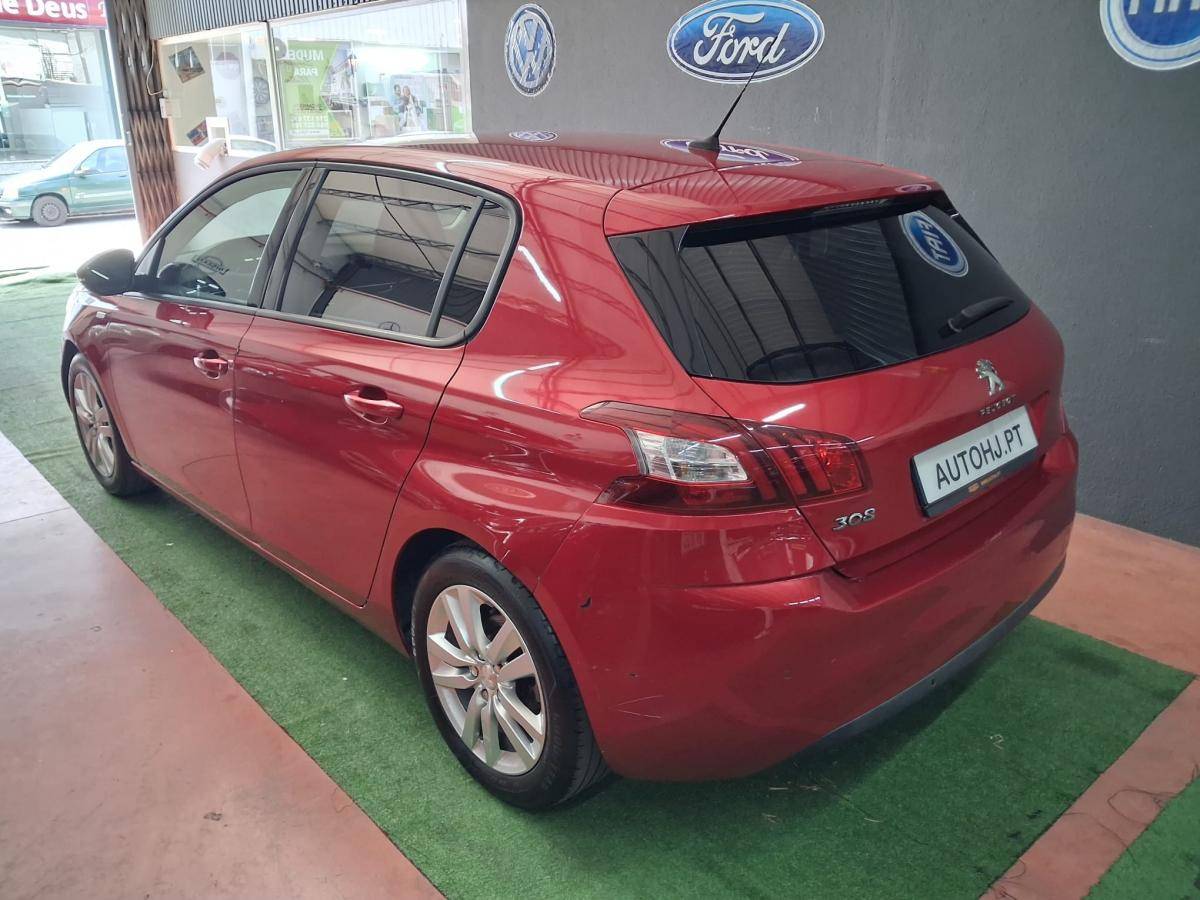 peugeot-308-2017-gasolina-1199cc