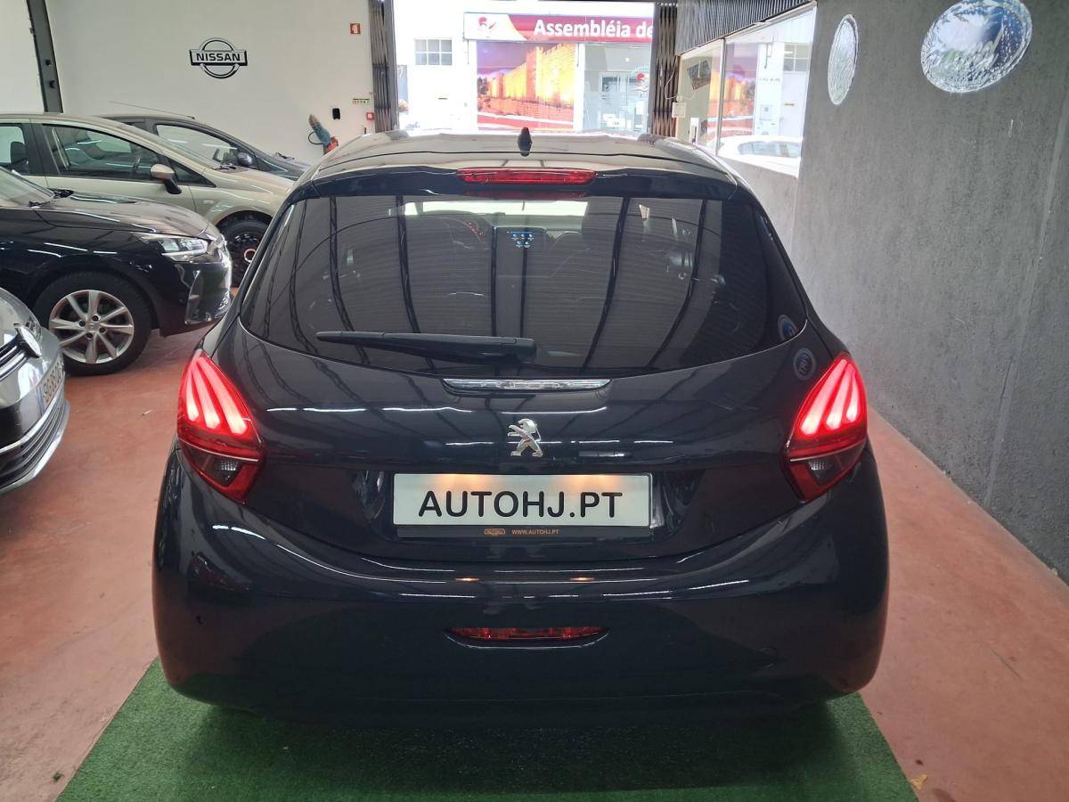 peugeot-208-2019-gasolina-1199cc
