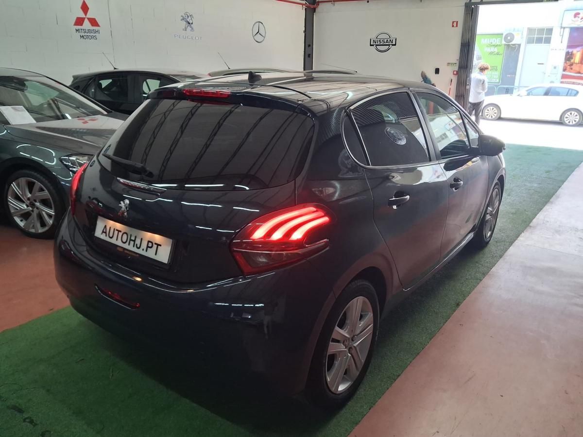 peugeot-208-2019-gasolina-1199cc