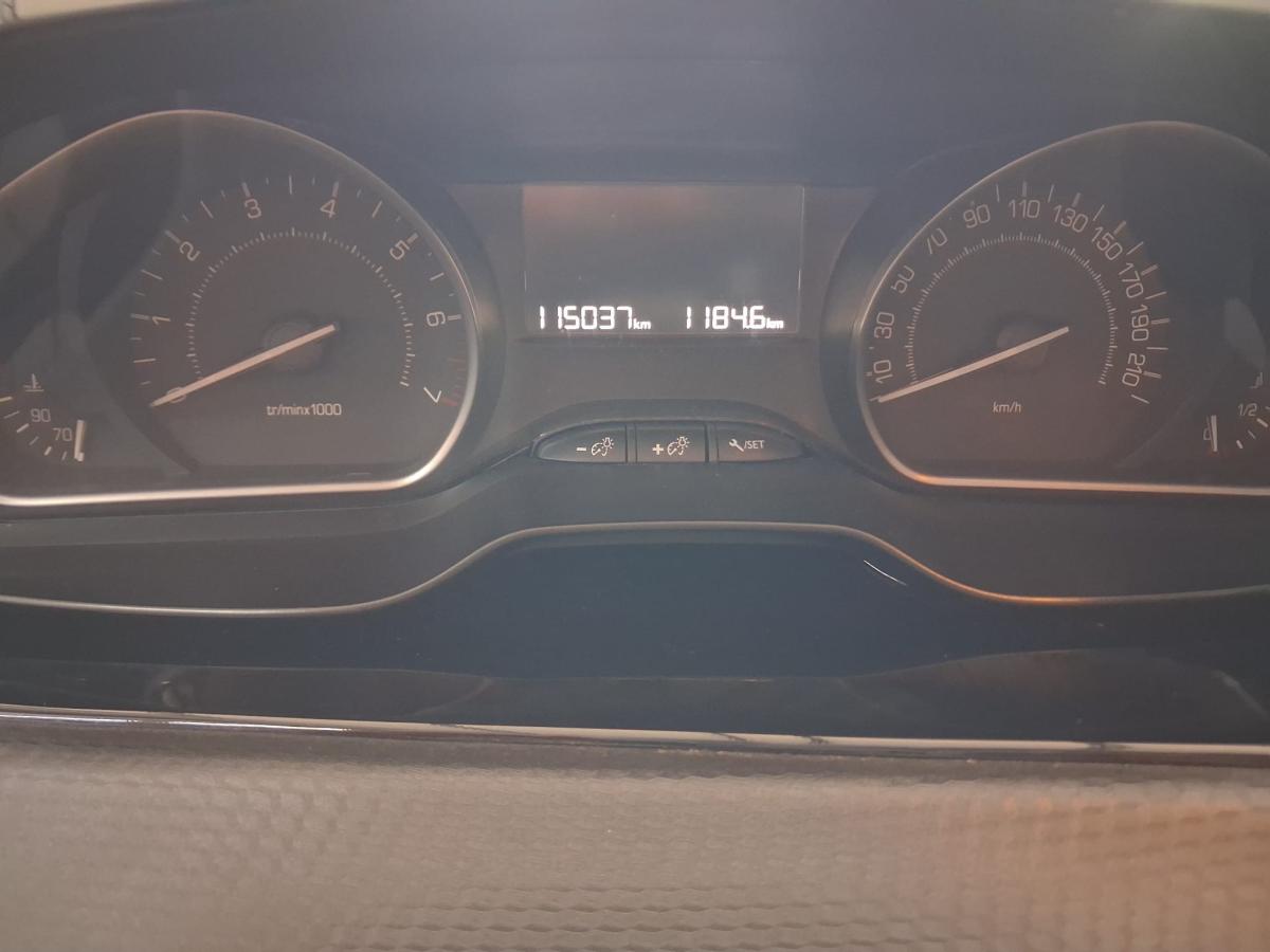 peugeot-208-2019-gasolina-1199cc