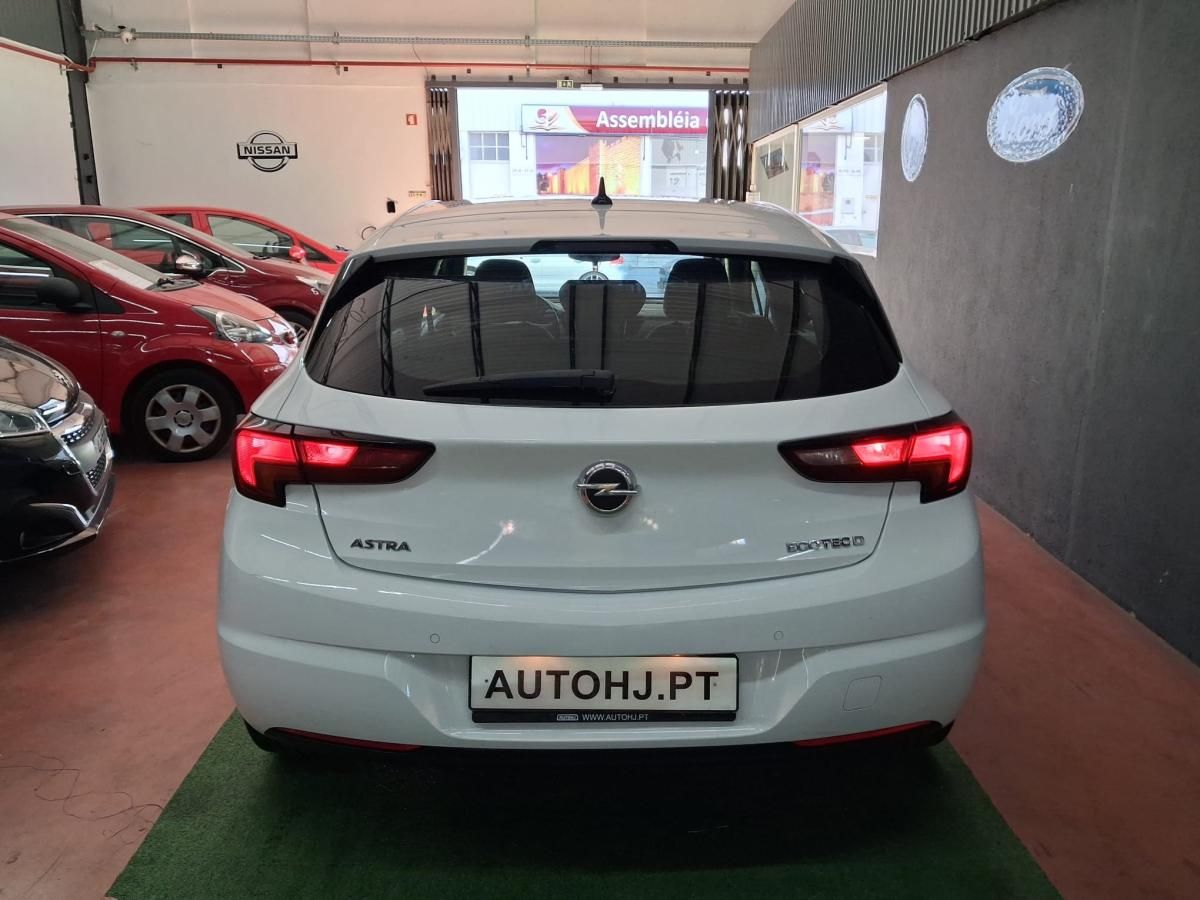 opel-astra-2019-diesel-1598cc
