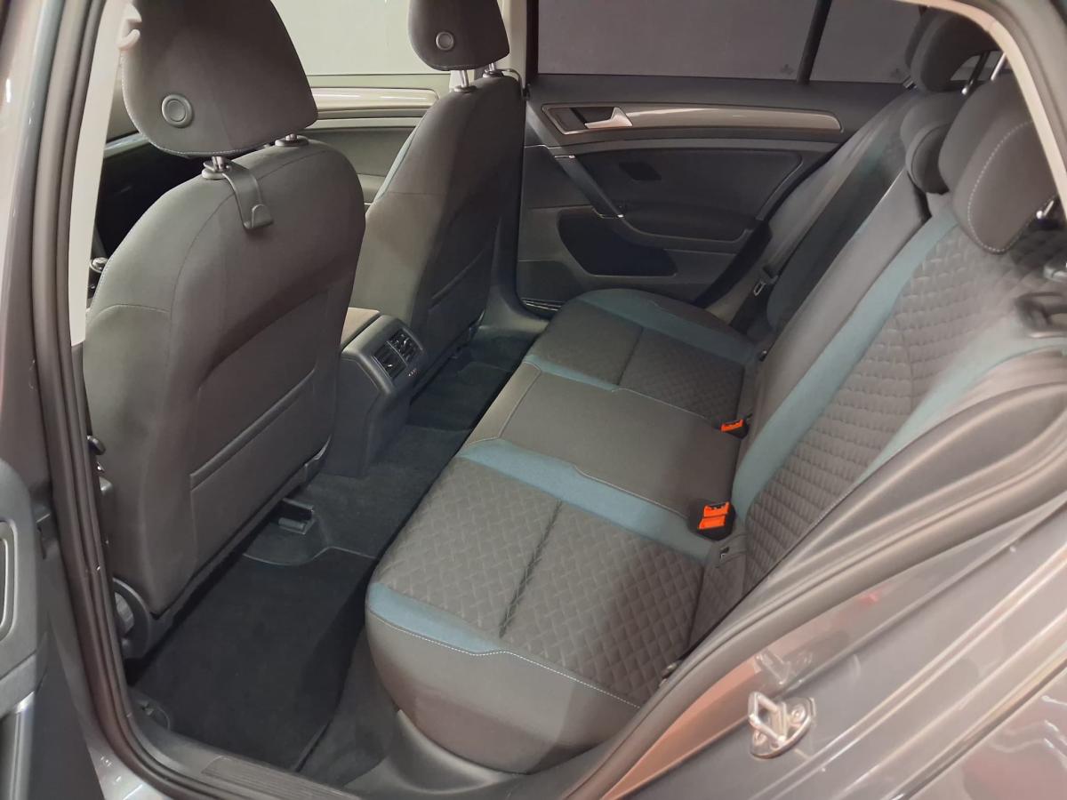 volkswagen-golf-2019-diesel-1598cc